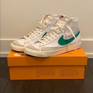Nike blazer mid in lucid green